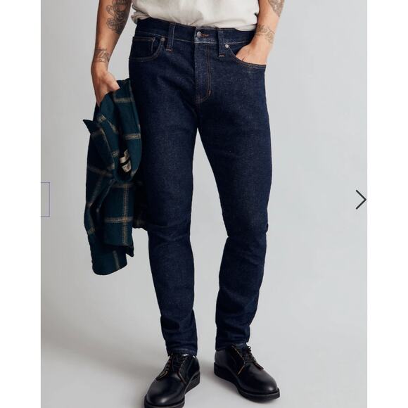 Athletic Slim Jeans 31/30 - Picture 4 of 6